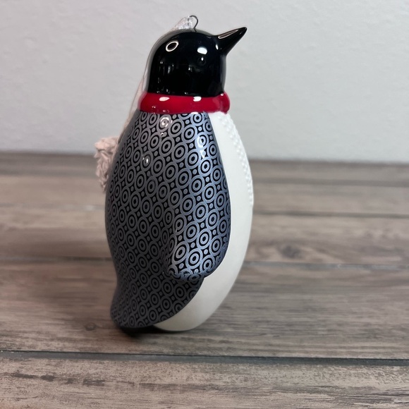 Hallmark Keepsake *NEW* Porcelain Christmas Ornament 2016 “Black Tie” Penguin - Picture 5 of 8